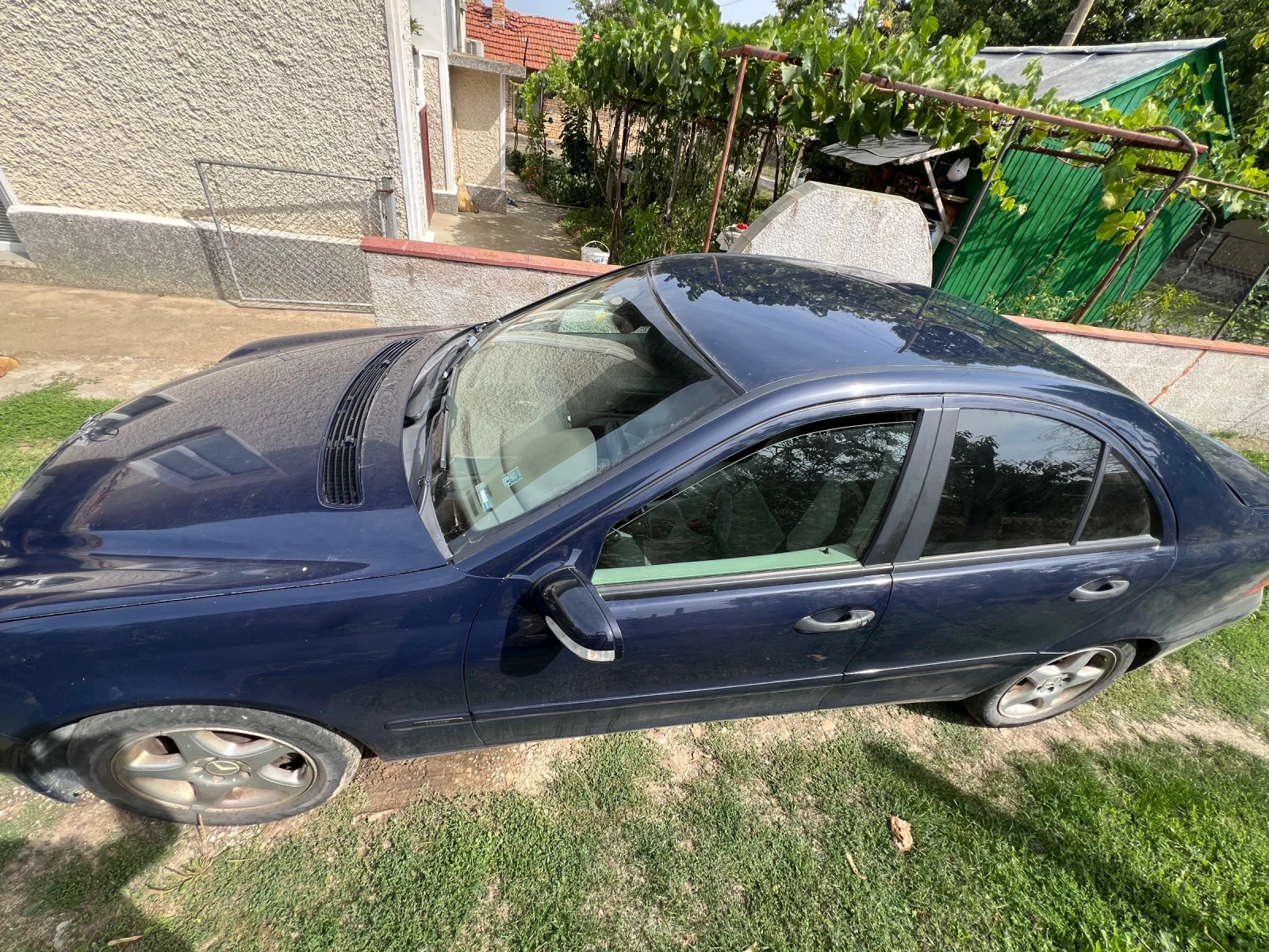 Mercedes-Benz 200  - изображение 3