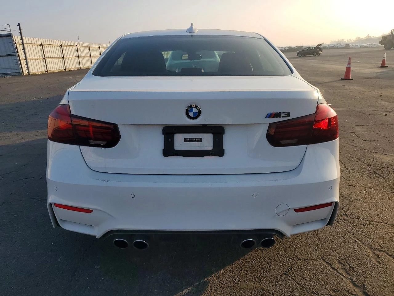 BMW M3 COMPETITION* RED INTERIOR* HARMAN KARDON* , снимка 6 - Автомобили и джипове - 53738945