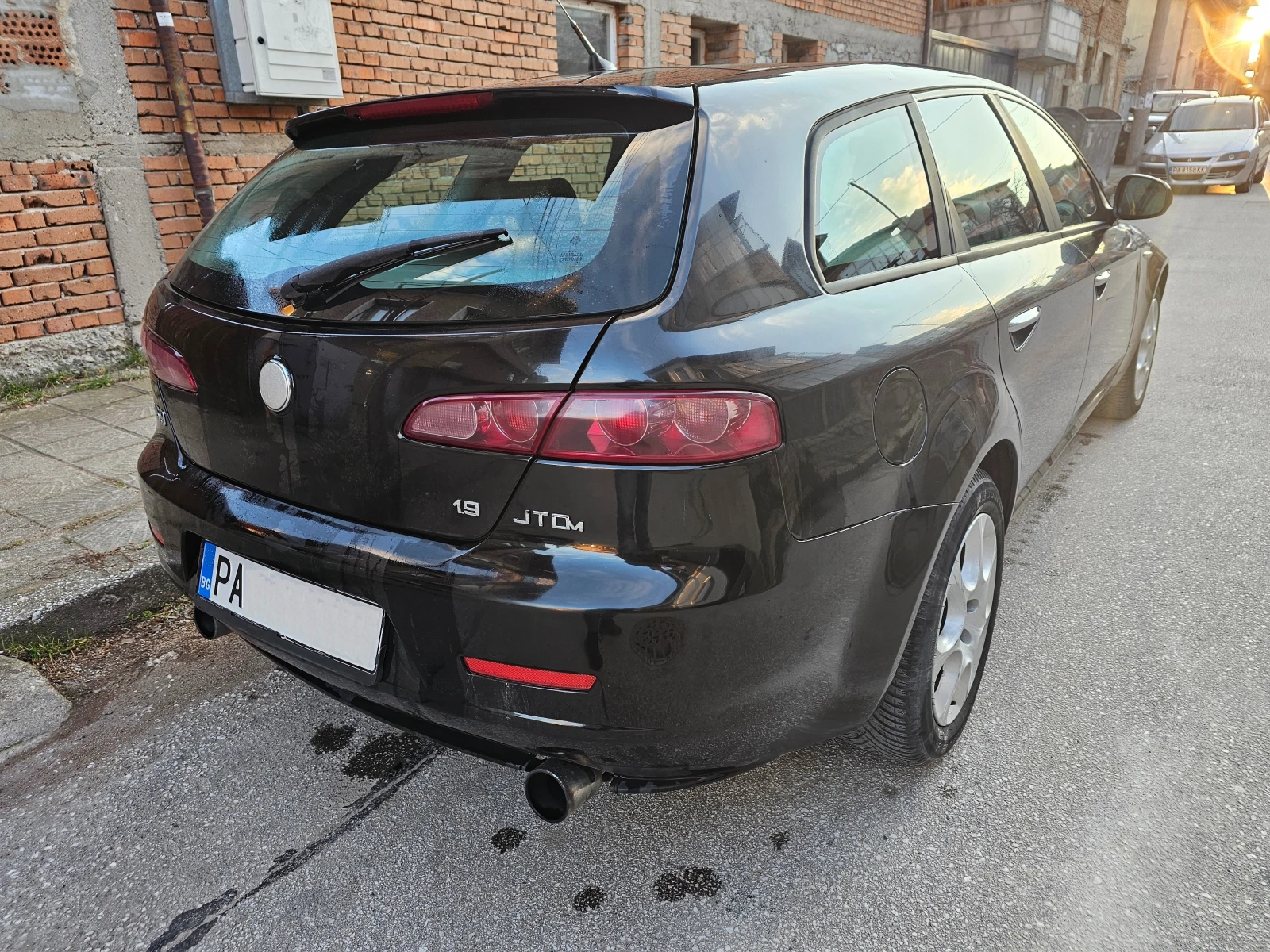 Alfa Romeo 159 sportwagon 1.9 JTDM, снимка 2 - Автомобили и джипове - 53784135