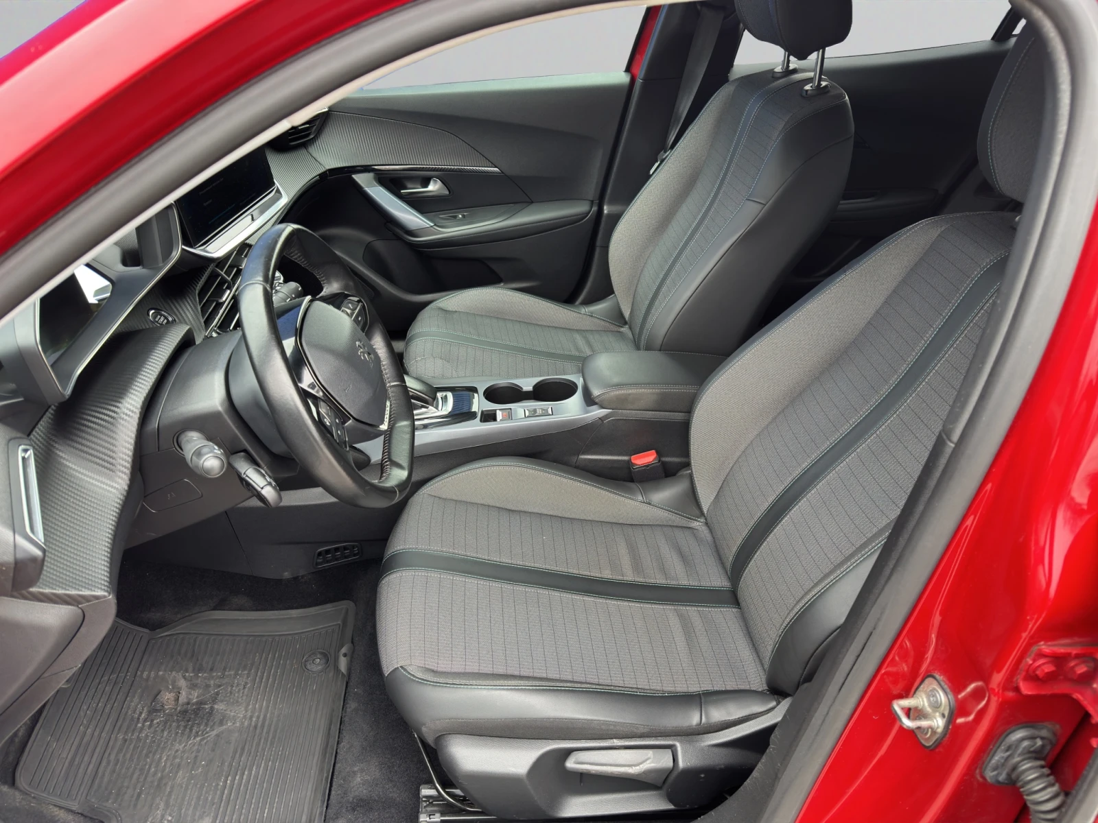 Peugeot 2008 e-2008 NEW SUV ALLURE Electric 100 �� 136 �.� | Mobile.bg � ����������� 10