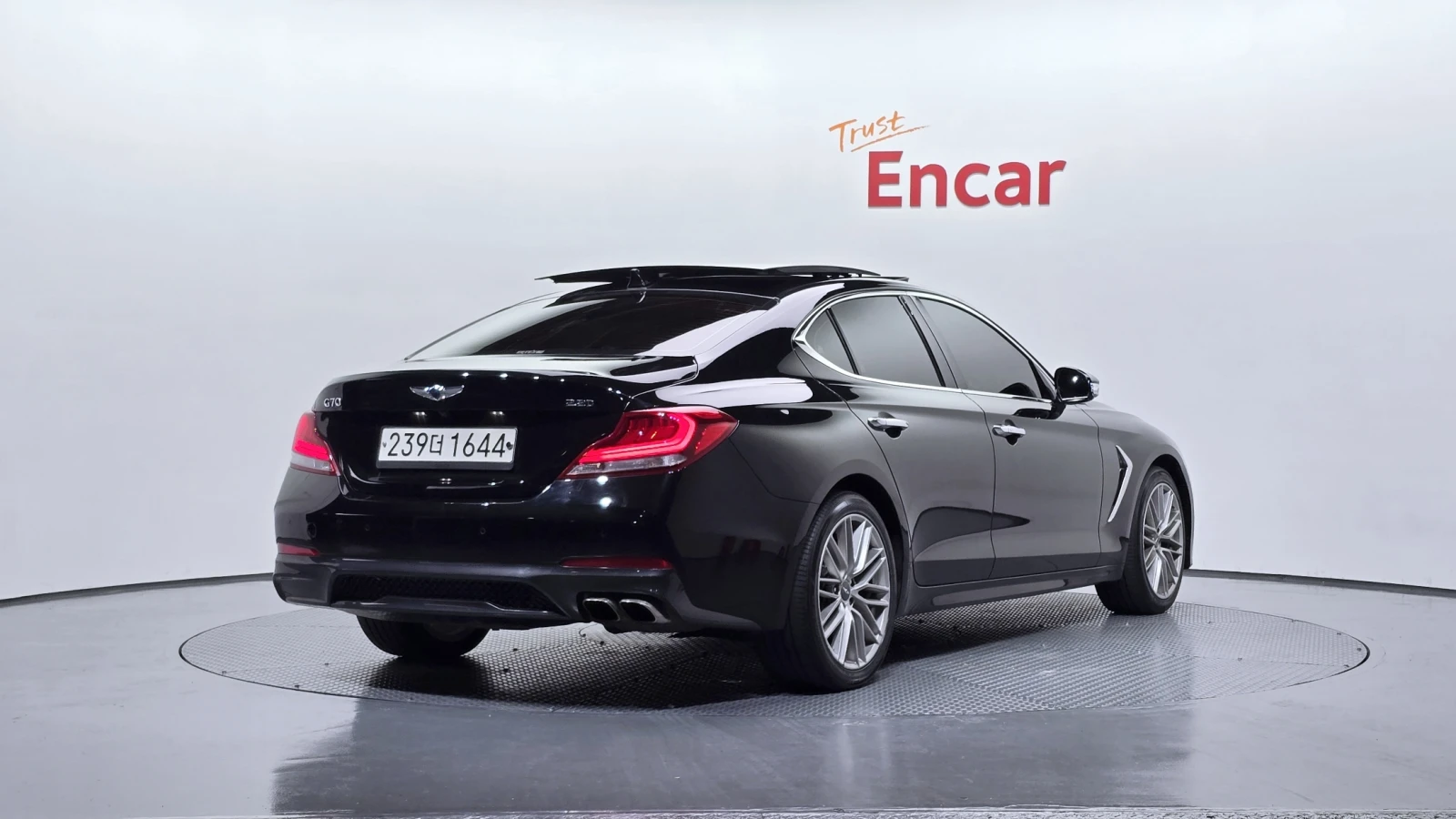 Genesis G70 2.2 CRDI, снимка 10 - Автомобили и джипове - 54093450