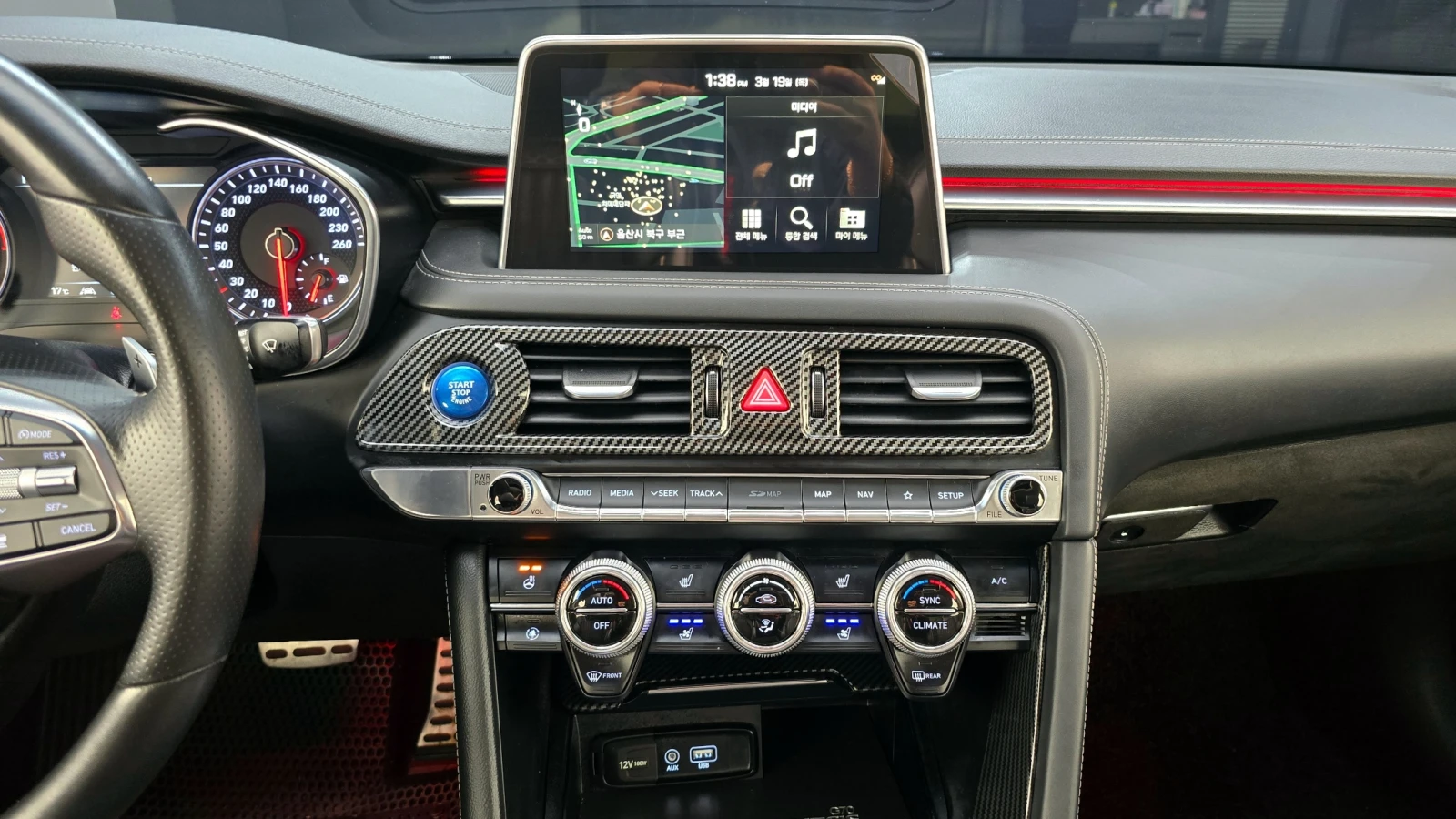 Genesis G70 2.2 CRDI, снимка 9 - Автомобили и джипове - 54093450