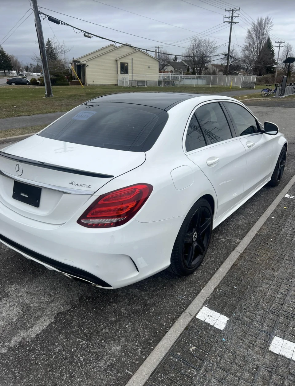 Mercedes-Benz C 300 AMG PACK* PANO* КОЖА* ПОДГРЕВ* НАВИГАЦИЯ, снимка 4 - Автомобили и джипове - 54197308