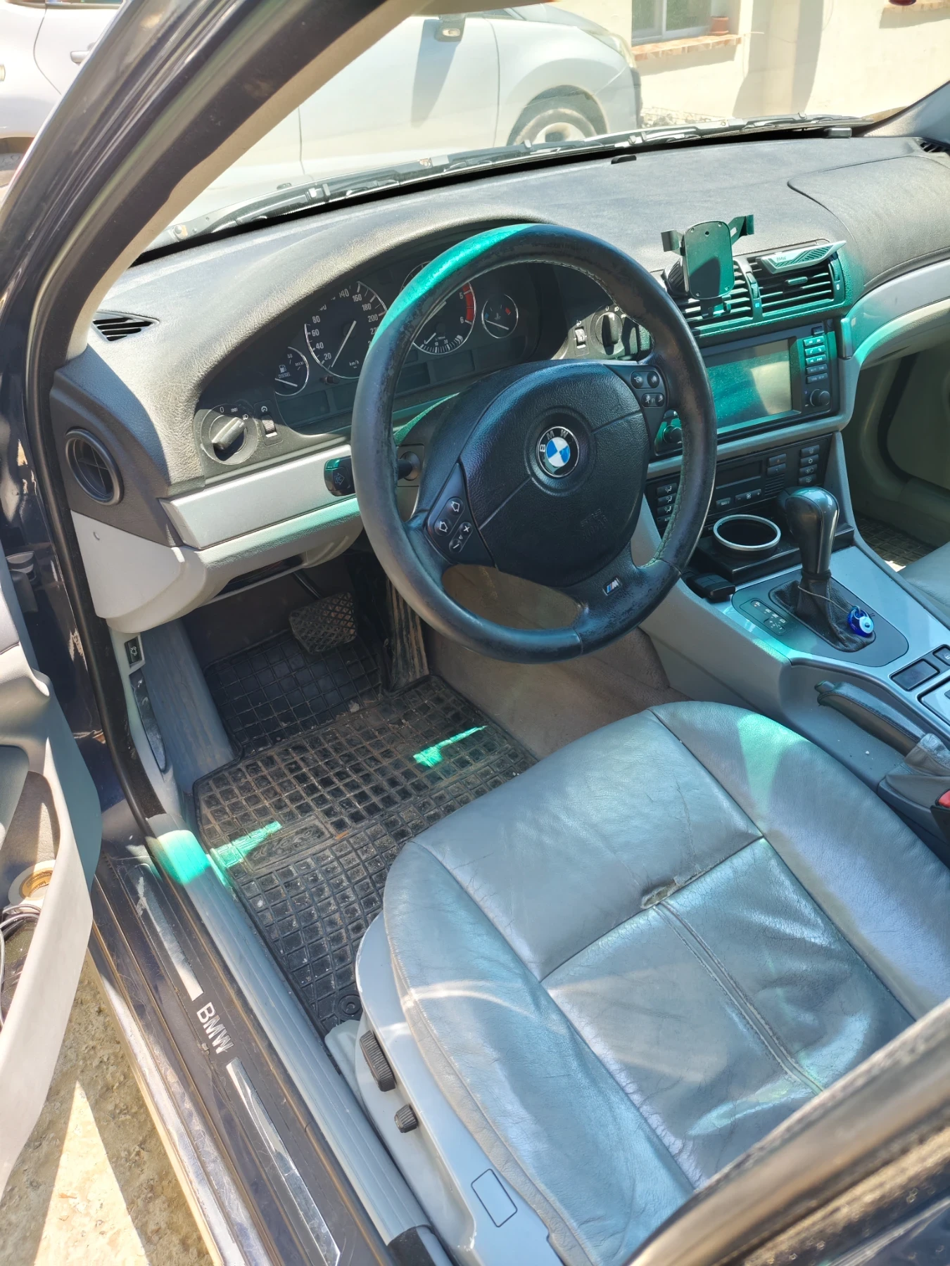 BMW 525, снимка 5 - Автомобили и джипове - 55102196