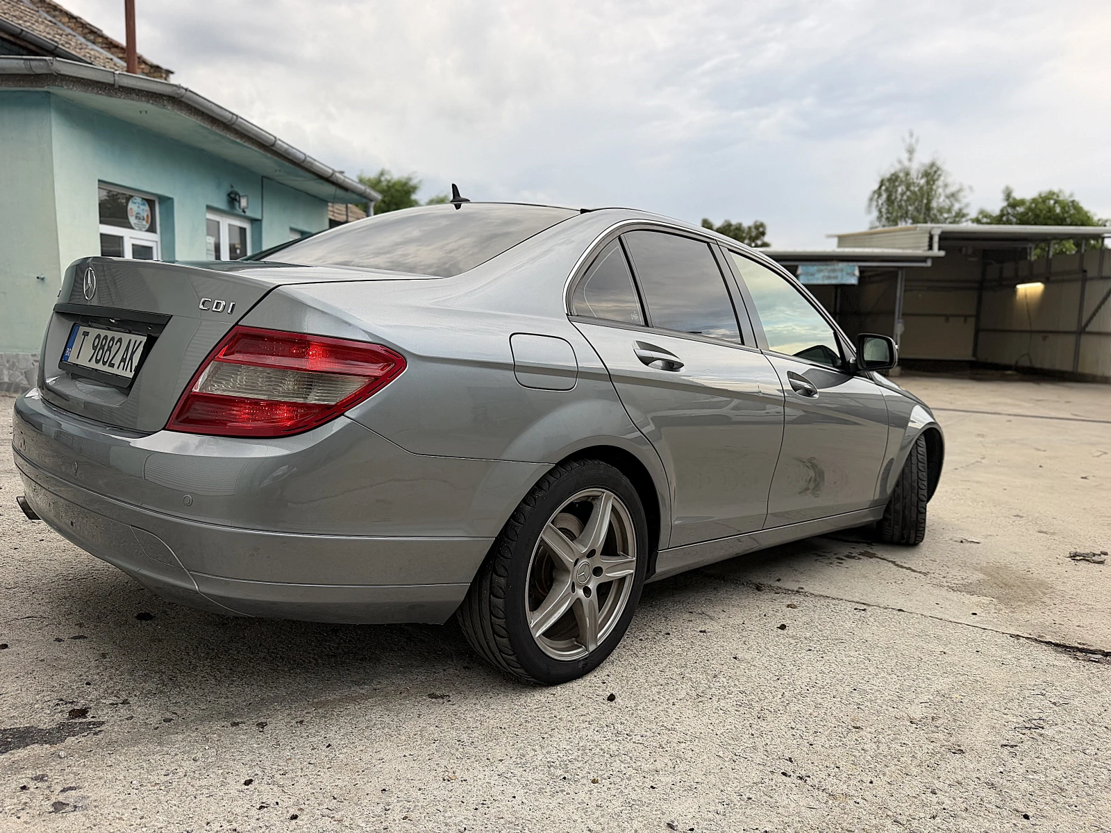 Mercedes-Benz C 220, снимка 6 - Автомобили и джипове - 55171455