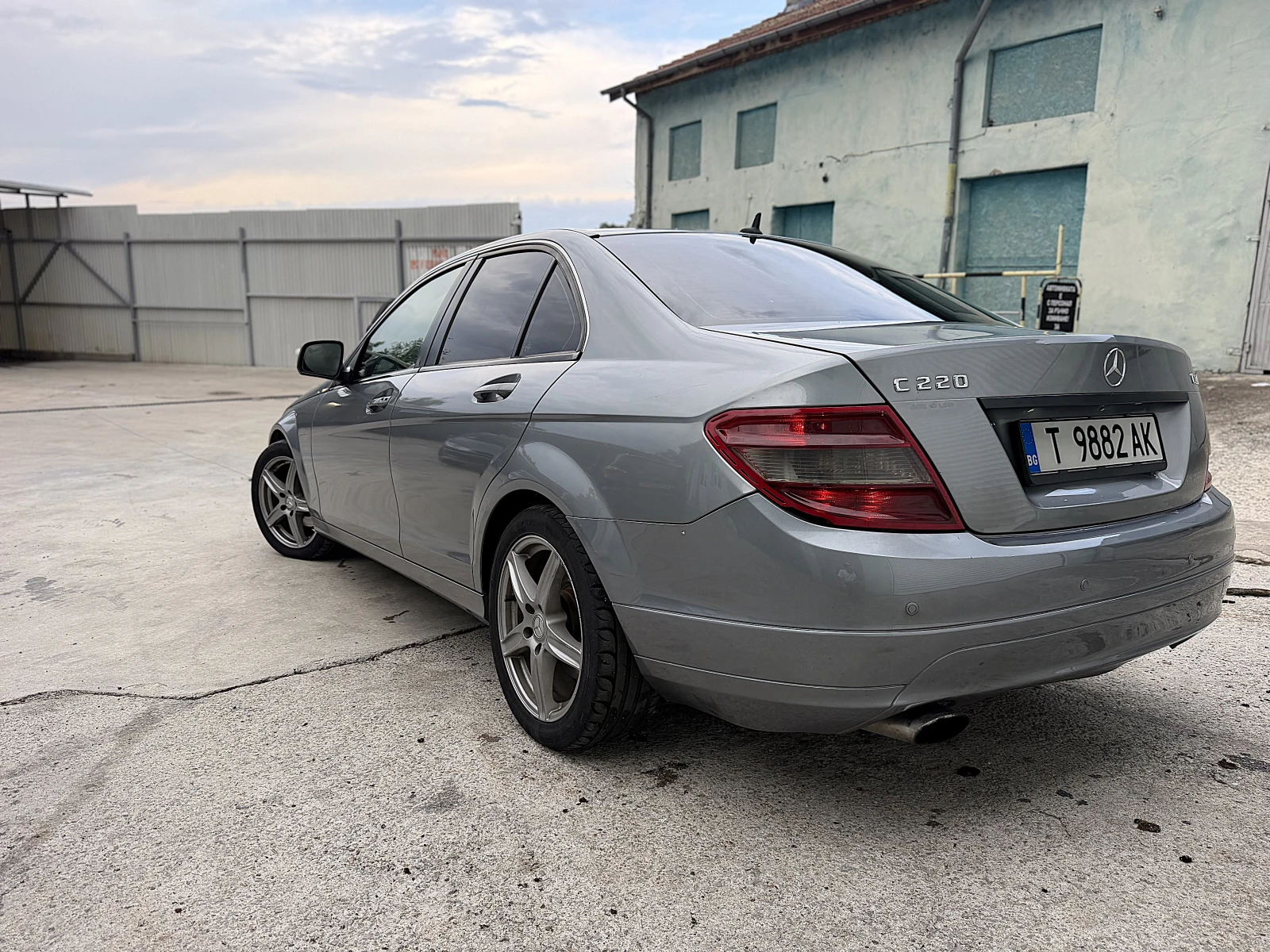 Mercedes-Benz C 220, снимка 5 - Автомобили и джипове - 55171455