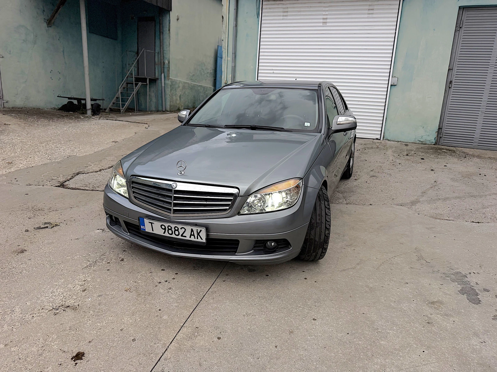 Mercedes-Benz C 220, снимка 3 - Автомобили и джипове - 55171455