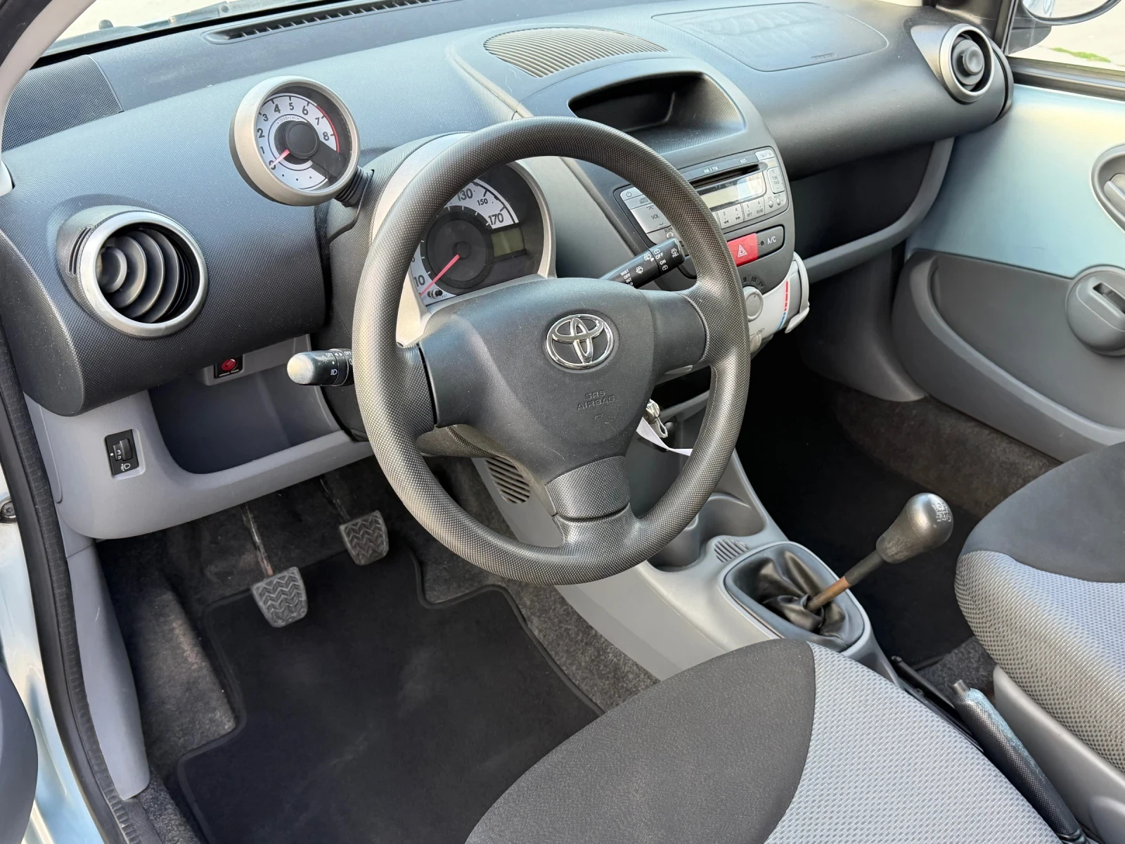 Toyota Aygo 150000km/Clima/, снимка 12 - Автомобили и джипове - 55565247