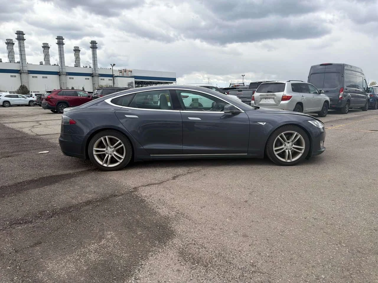 Tesla Model S * 4dr Sdn AWD * CARFAX * ОПЦИЯ ЗА ФИНАНСИРАНЕ, снимка 3 - Автомобили и джипове - 55663525