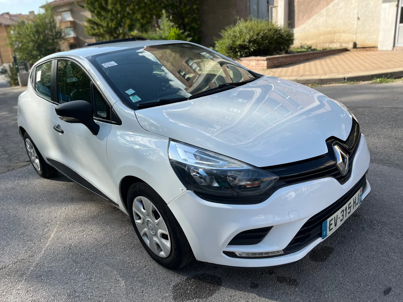 Renault Clio, снимка 8 - Автомобили и джипове - 55881399