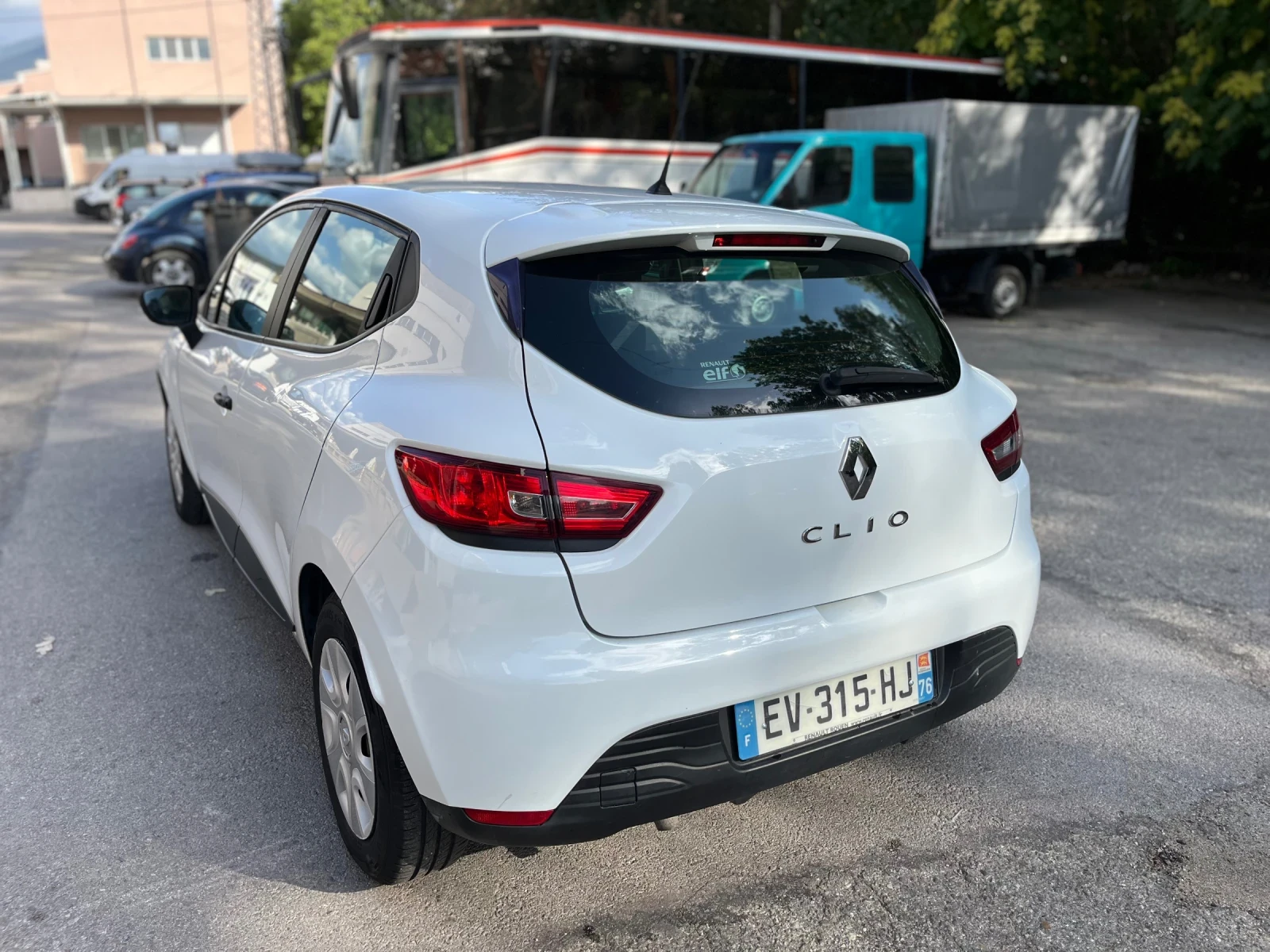 Renault Clio, снимка 3 - Автомобили и джипове - 55881399