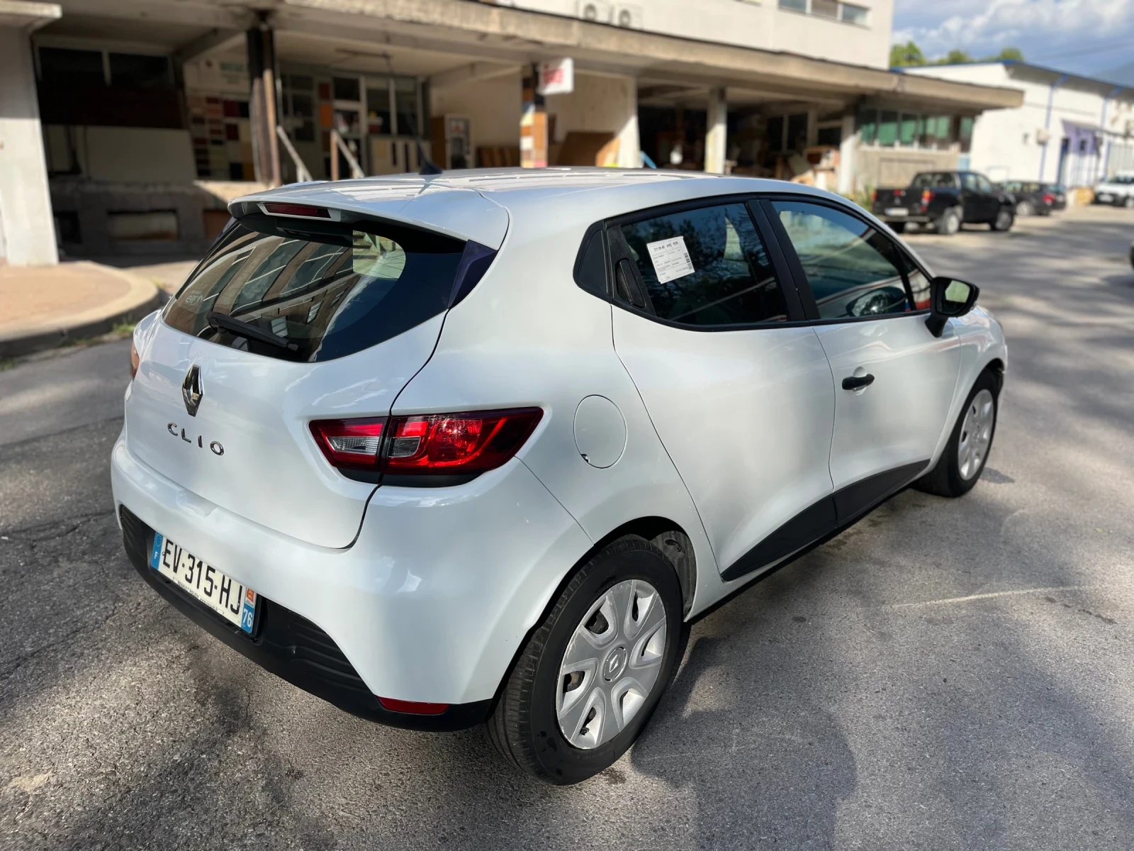 Renault Clio, снимка 5 - Автомобили и джипове - 55881399