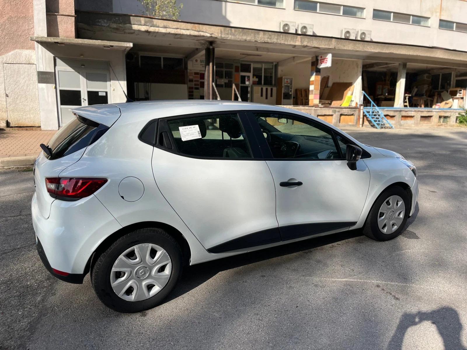 Renault Clio, снимка 6 - Автомобили и джипове - 55881399