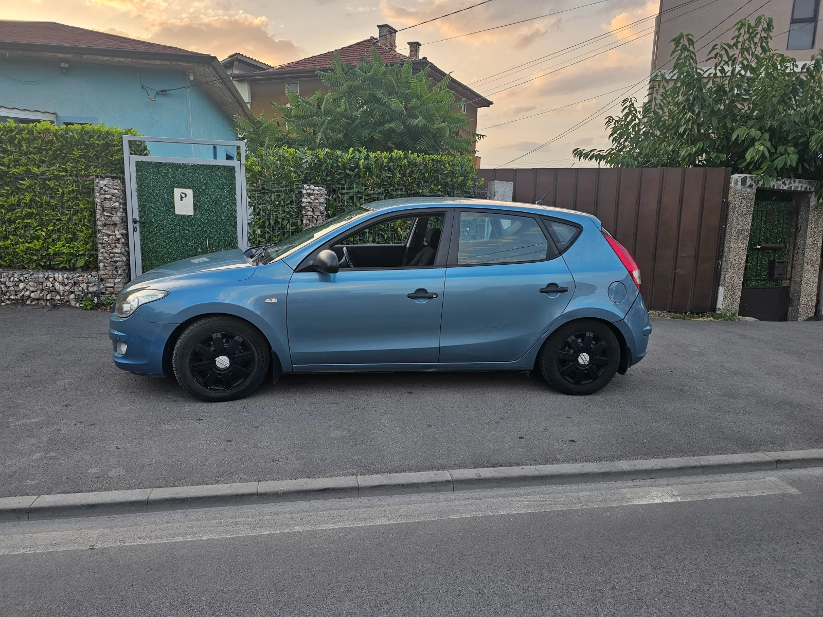 Hyundai I30 Газ-инж- Гаражно, снимка 2 - Автомобили и джипове - 55892275
