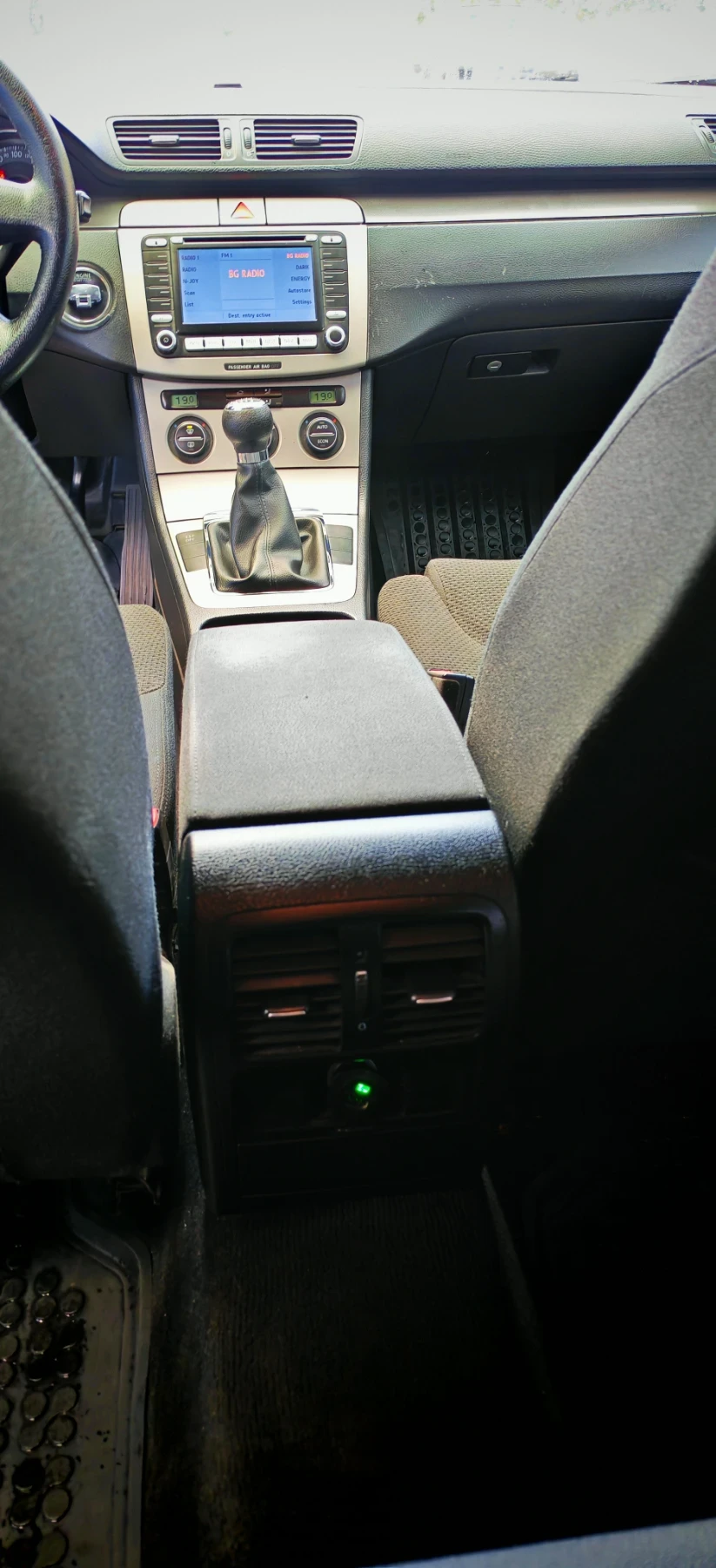 VW Passat, снимка 8 - Автомобили и джипове - 56140792