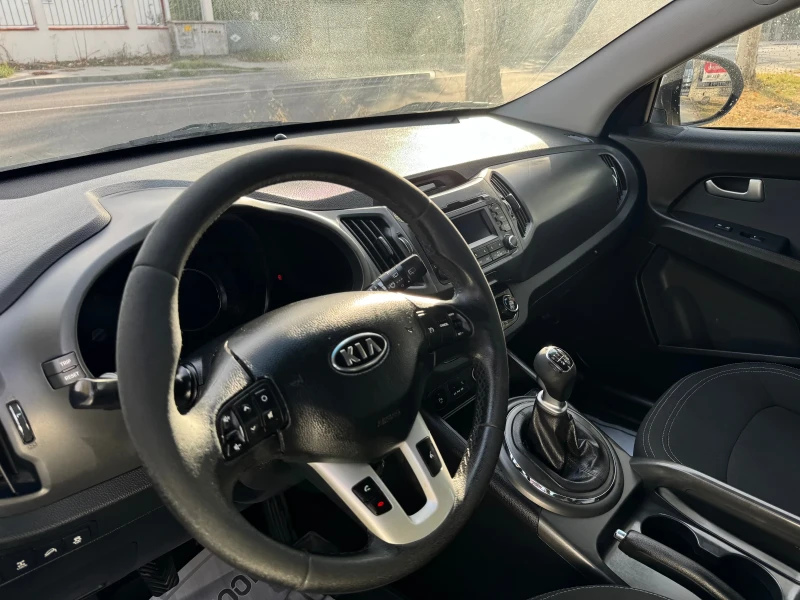 Kia Sportage 2.0 DIESEL AUSTRIA, снимка 9 - Автомобили и джипове - 47579693