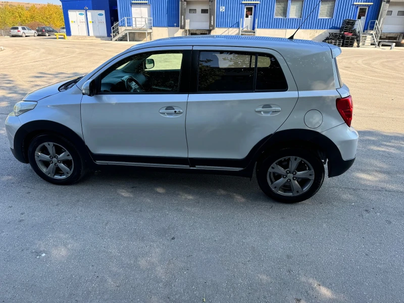 Toyota Urban Cruiser 1.4D4-D-90kc 4x4, снимка 2 - Автомобили и джипове - 47609136