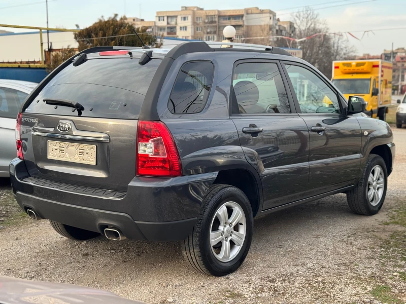 Kia Sportage 2.0CRDI Face Lift NAVI, снимка 3 - Автомобили и джипове - 48895490