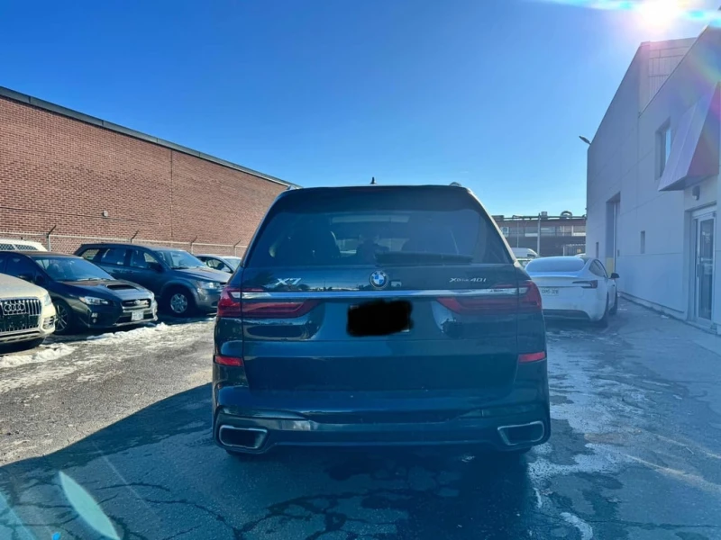 BMW X7 xDrive40i * CARFAX* Head-Up* 360 КАМЕРИ* ПАНОРАМА*, снимка 5 - Автомобили и джипове - 53252721