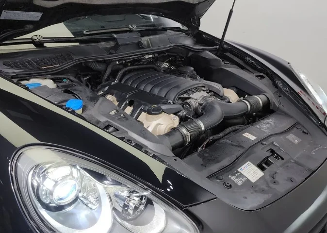 Porsche Cayenne 4.8 S 958 - изображение 6