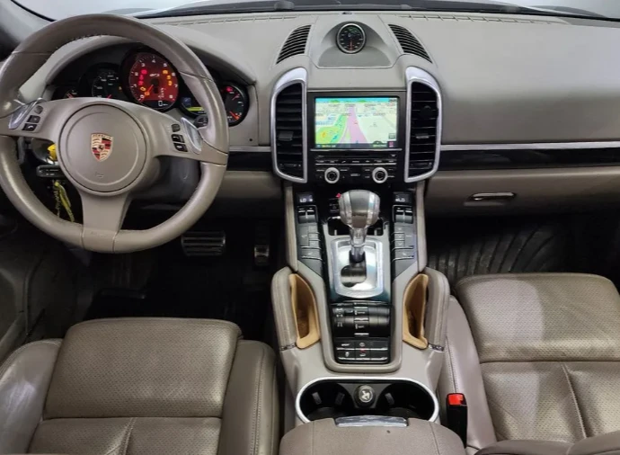 Porsche Cayenne 4.8 S 958 - изображение 7