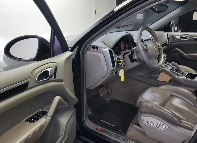 Porsche Cayenne 4.8 S 958 - изображение 10