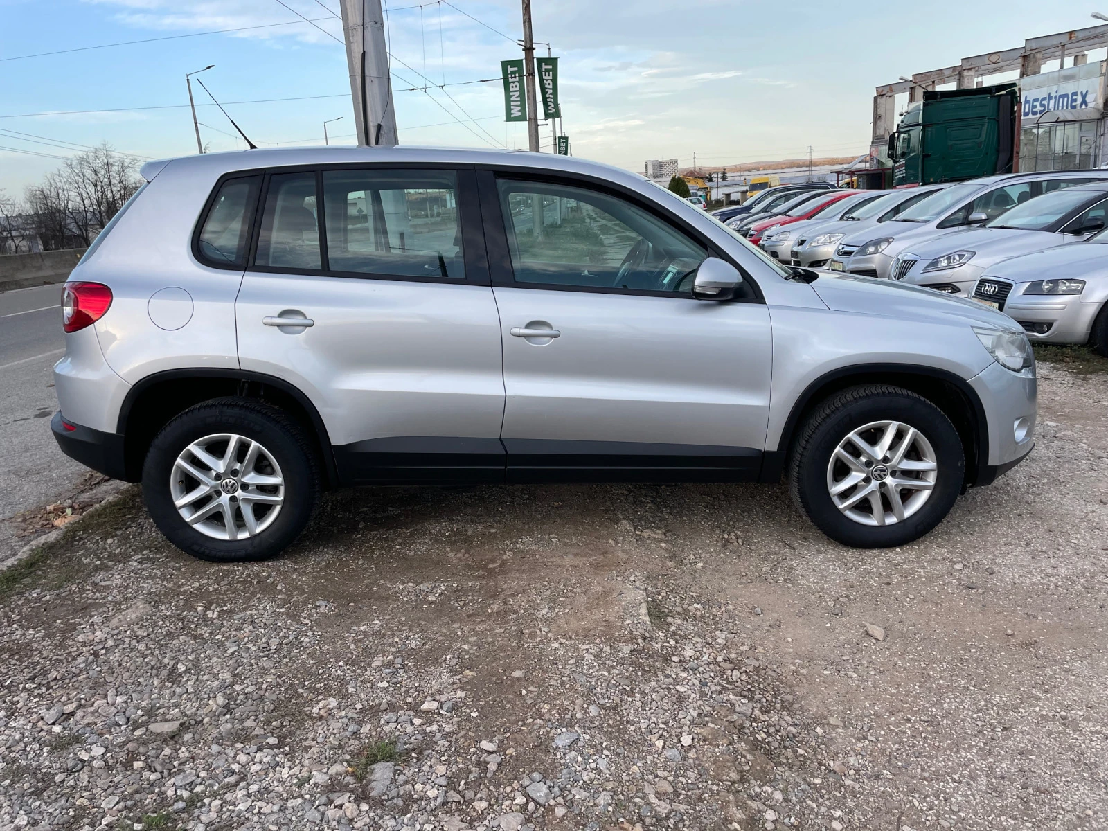 VW Tiguan 2.0TDI-4x4-NAVI-ITALIA - изображение 4