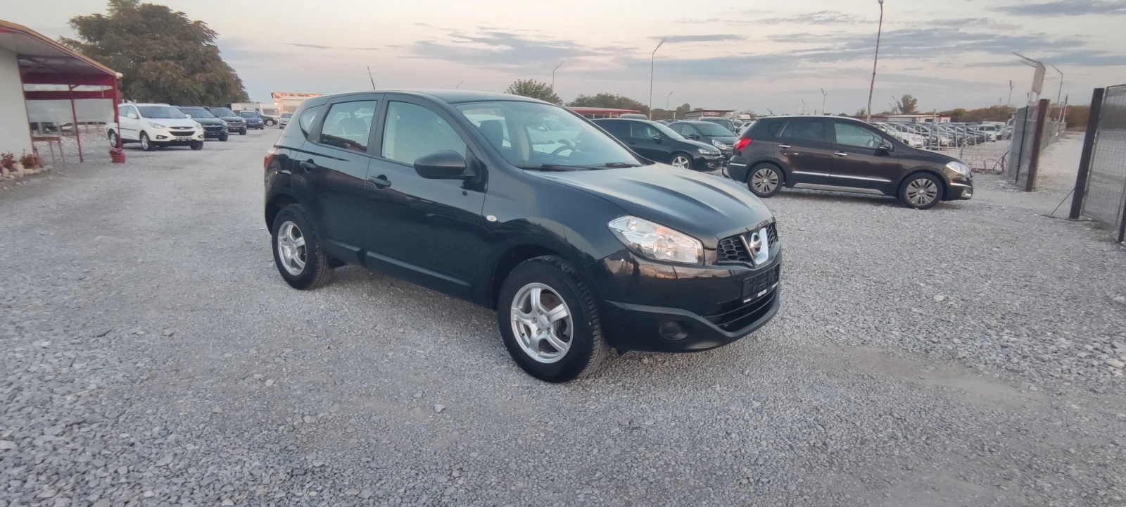 Nissan Qashqai 1.6i 16v  - изображение 3