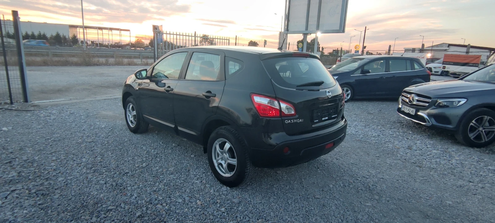 Nissan Qashqai 1.6i 16v  - изображение 6