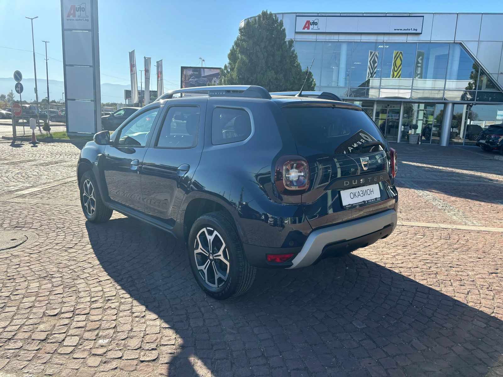 Dacia Duster 1.6 куб. / 115 к.с - изображение 7