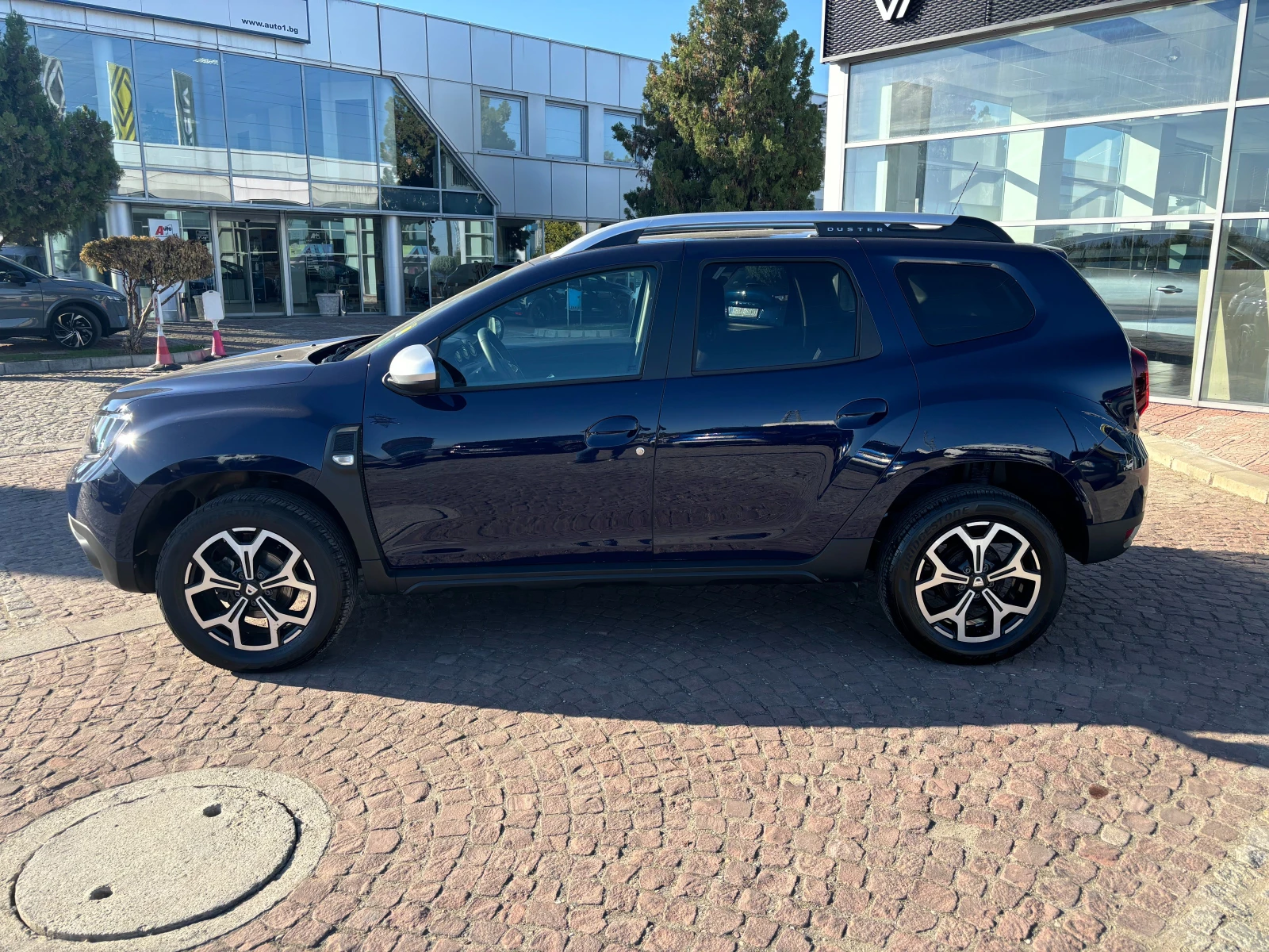 Dacia Duster 1.6 куб. / 115 к.с - изображение 6