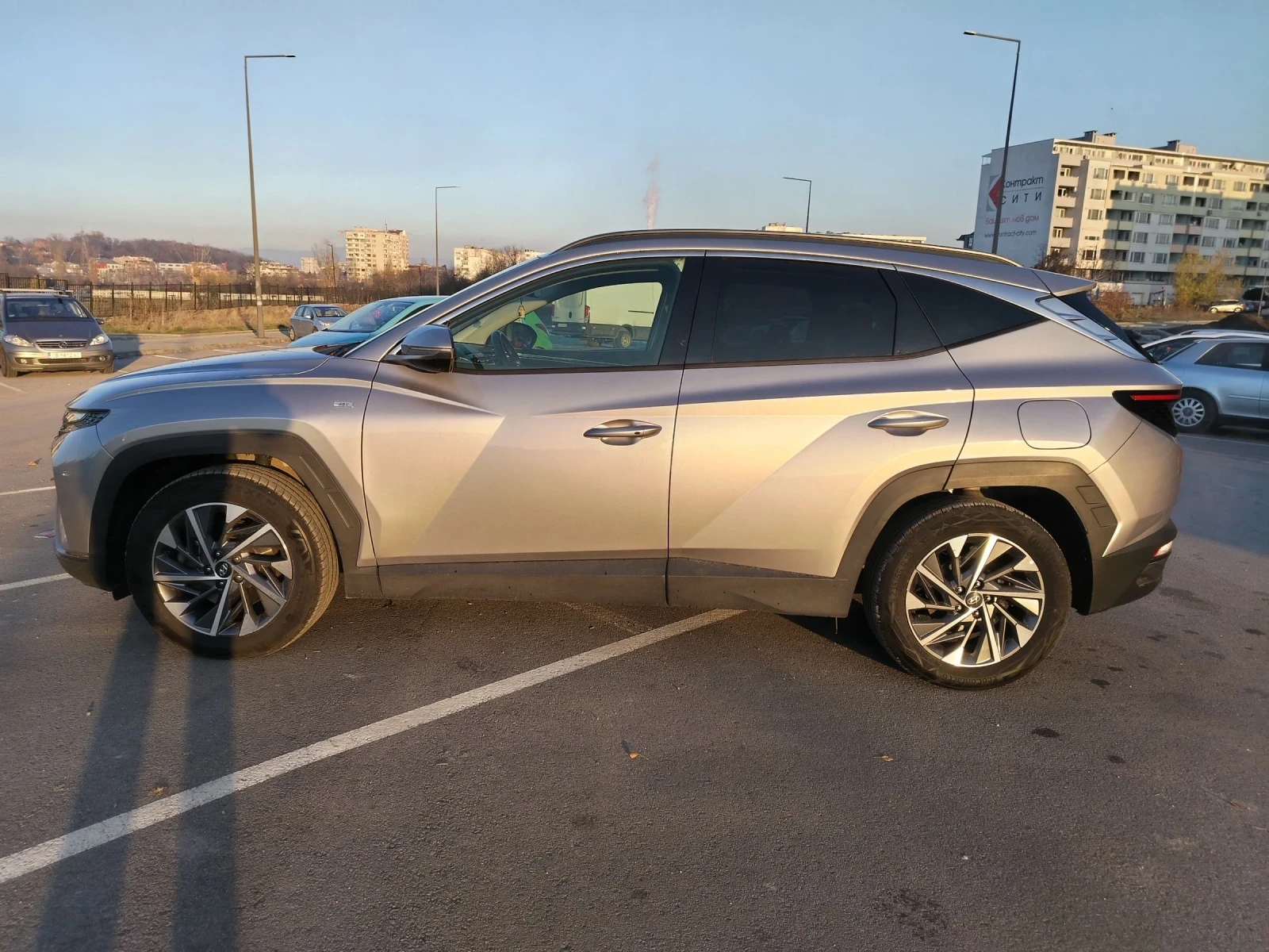 Hyundai Tucson 1.6БЕНИЗН ХИБРИД/АВТОМАТИК /ЛЕД/НАВИГИЦИЯ  - изображение 7