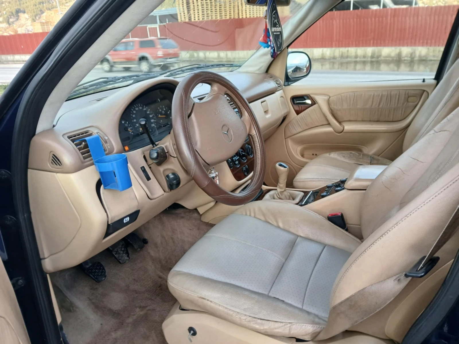 Mercedes-Benz ML 270  - изображение 6