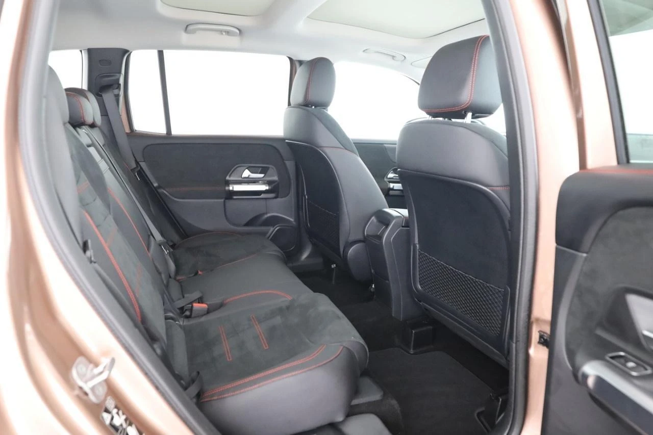 Mercedes-Benz GLB 200* AMG* PANO* MULTIBEAM*  | Mobile.bg   11