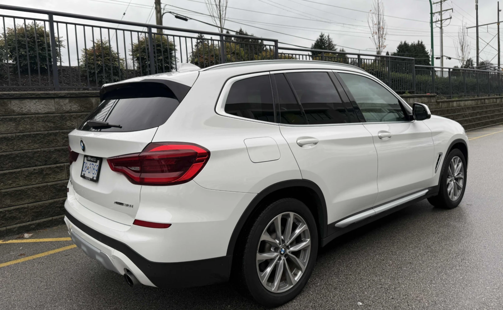 BMW X3 XDRIVE* 30i* ДИГИТАЛНО* ТАБЛО* ПОДГРЕВ* ОБДУХВАНЕ* - изображение 4