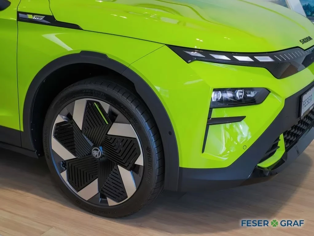 Skoda Elroq RS iV Matrix DISTR 360* Winter Pack+ HUD Massage , снимка 3 - Автомобили и джипове - 54332131