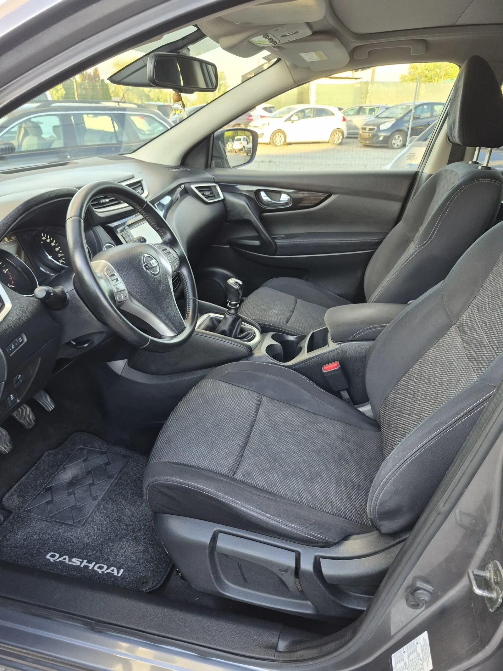 Nissan Qashqai 1.5 DCI * Tekna* Evro 6, снимка 8 - Автомобили и джипове - 55212345