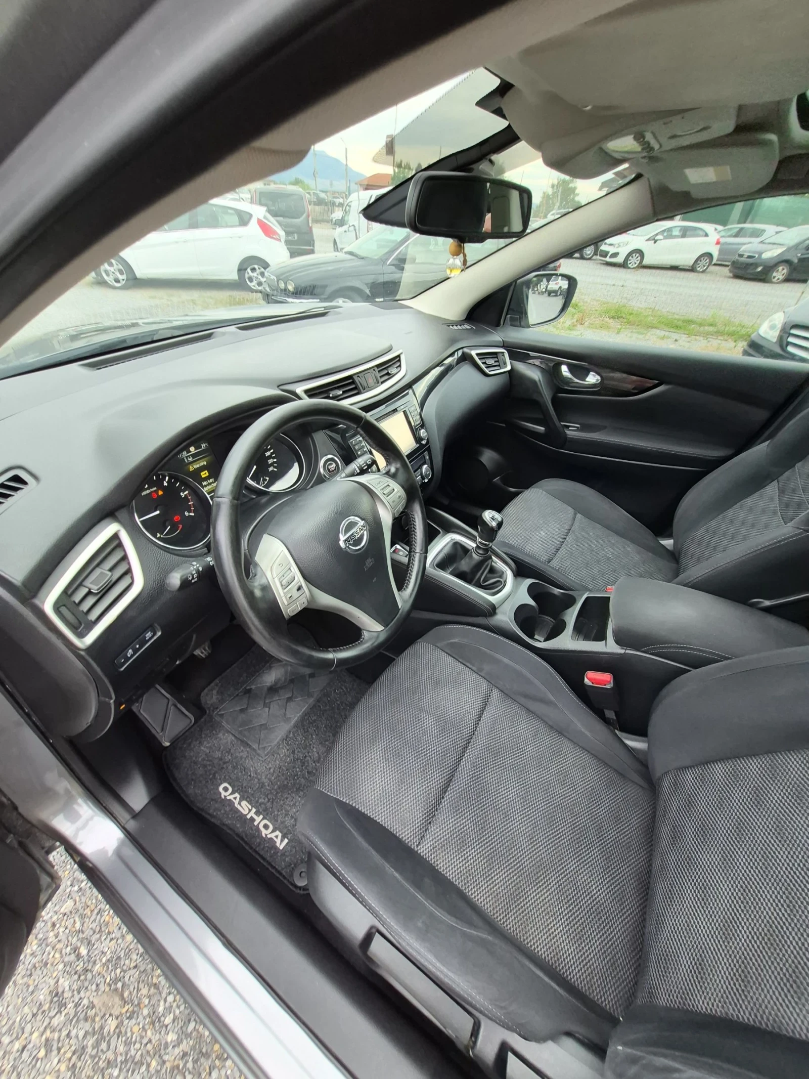 Nissan Qashqai 1.5 DCI N-tec Evro 6, снимка 12 - Автомобили и джипове - 55212345