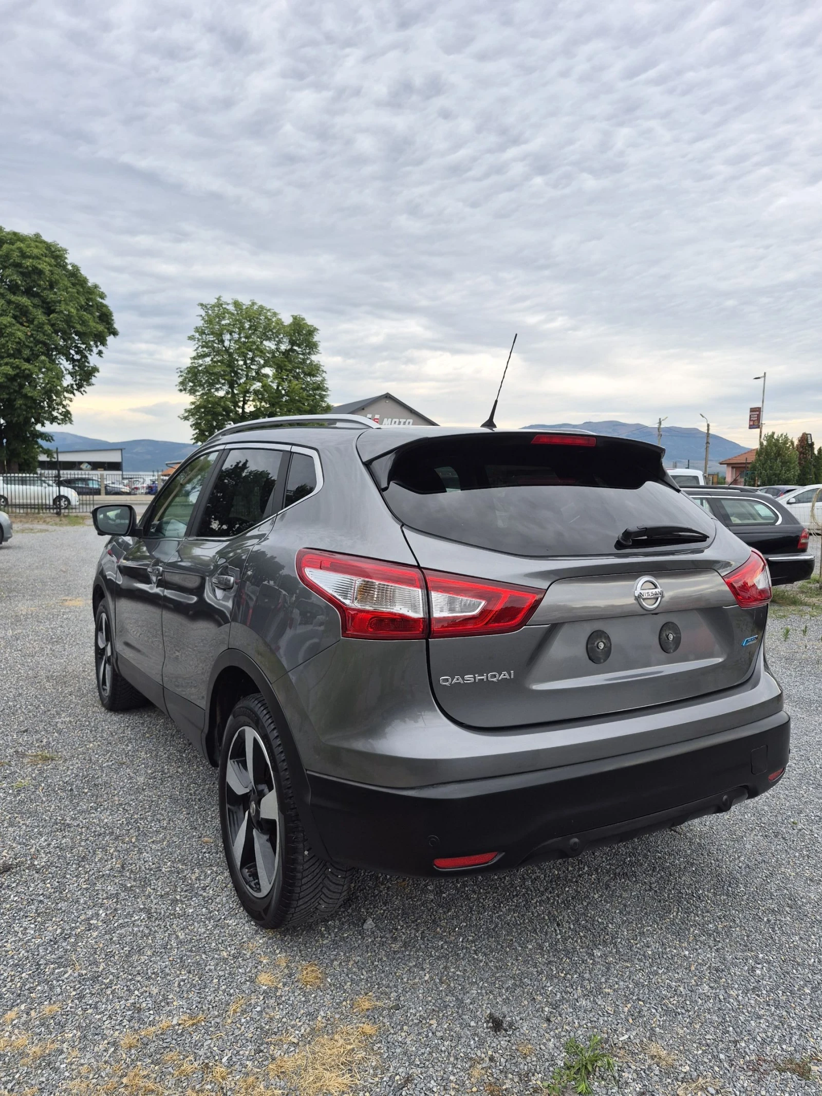 Nissan Qashqai 1.5 DCI N-tec Evro 6, снимка 5 - Автомобили и джипове - 55212345