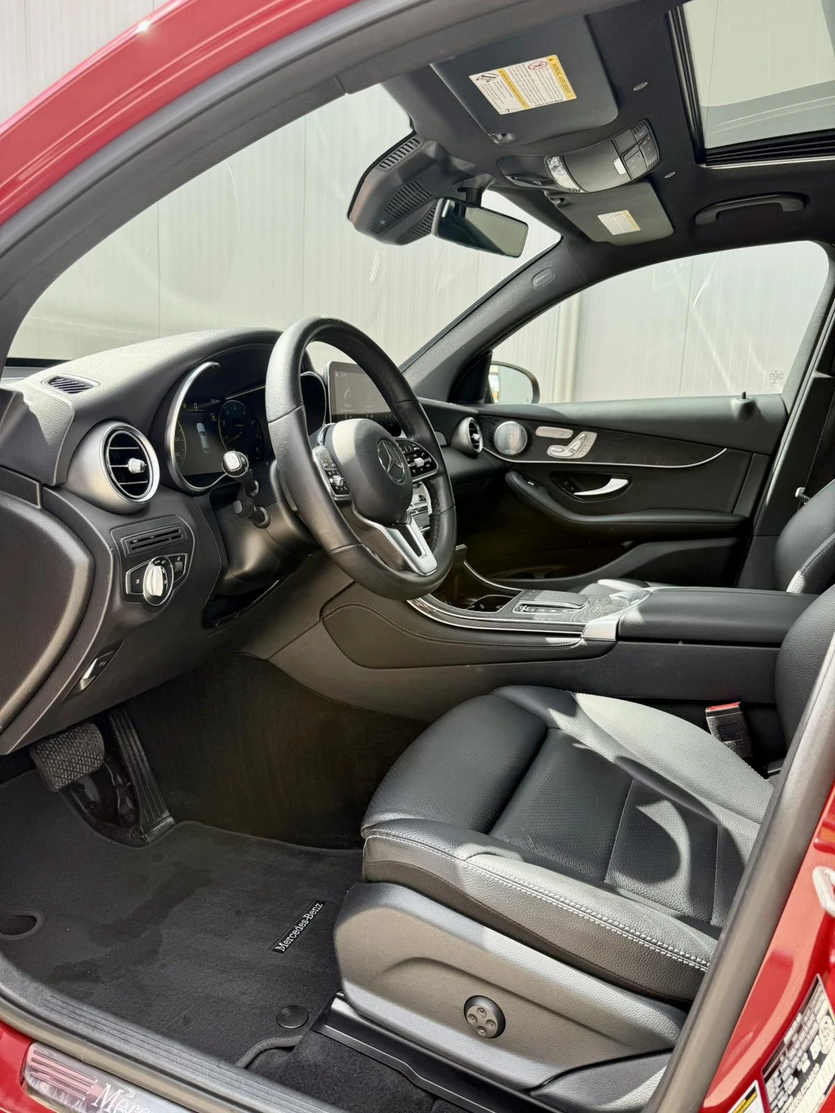 Mercedes-Benz GLC 300 Coupe 4M AMG Night Package, снимка 9 - Автомобили и джипове - 56272804