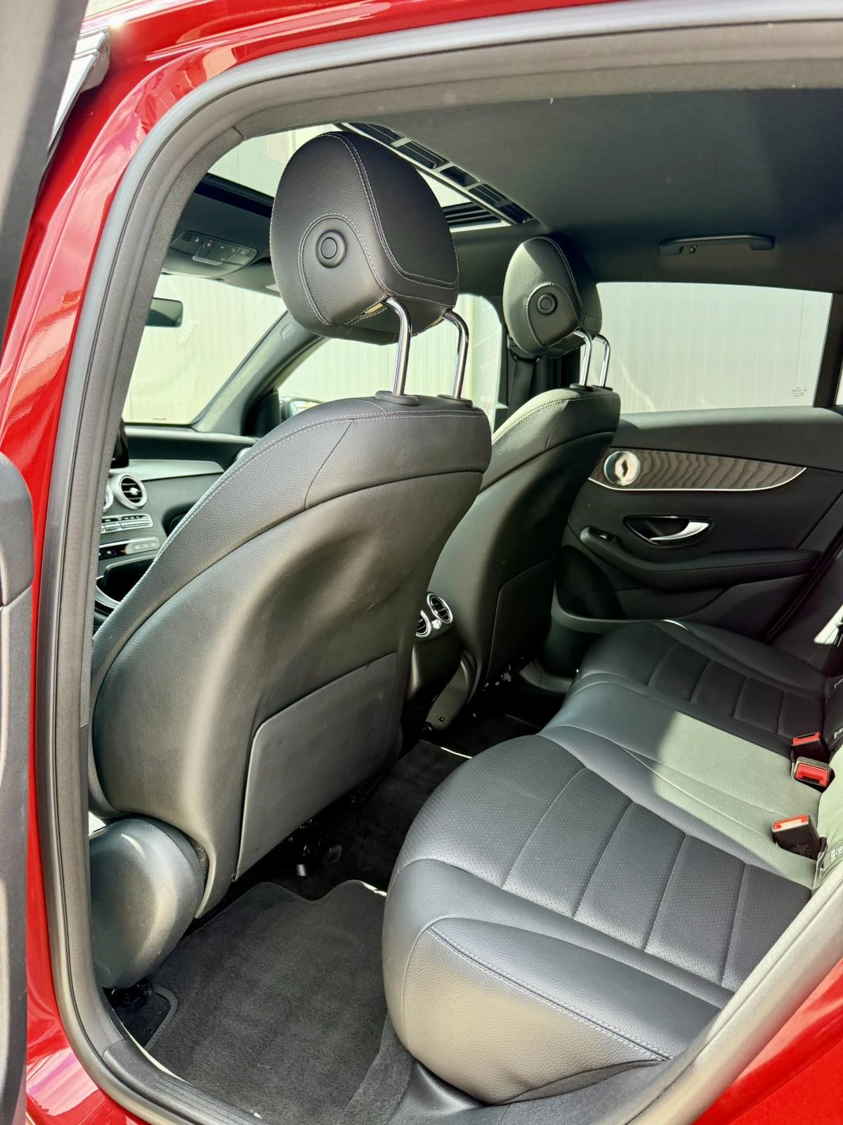 Mercedes-Benz GLC 300 Coupe 4M AMG Night Package, снимка 10 - Автомобили и джипове - 56272804