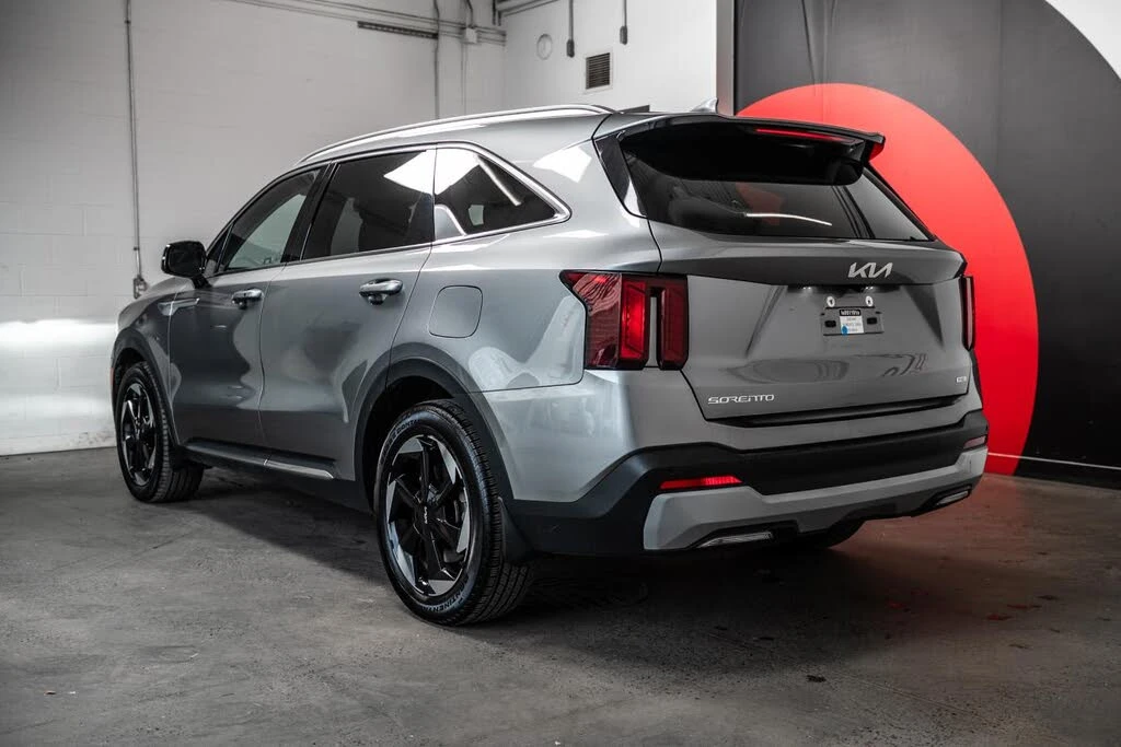Kia Sorento 2025 Plug-in Hybrid* 6 �����* FULL* 4x4 | Mobile.bg � ����������� 6