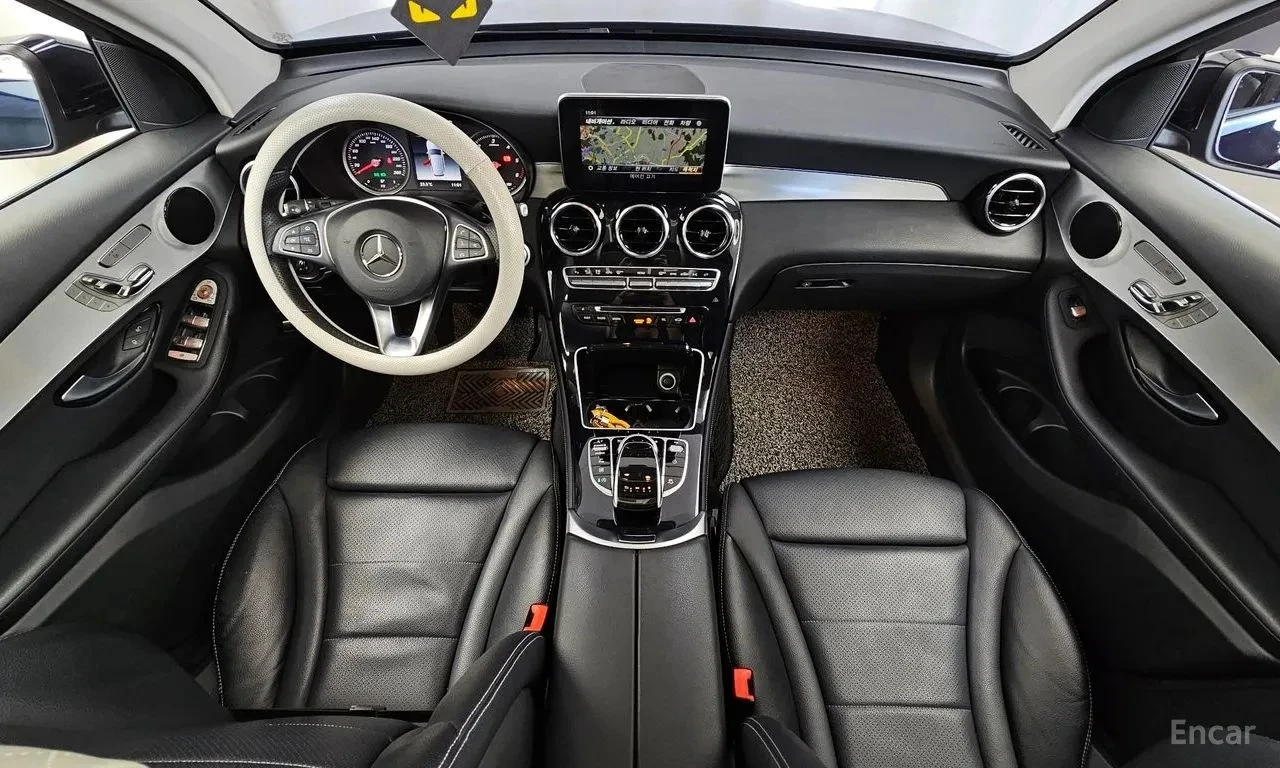 Mercedes-Benz GLC 220, снимка 7 - Автомобили и джипове - 56738491