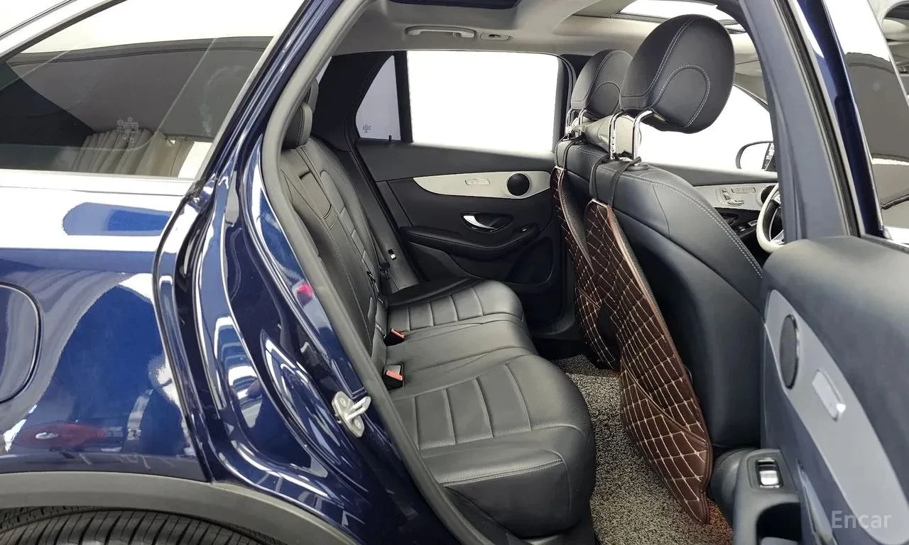 Mercedes-Benz GLC 220, снимка 12 - Автомобили и джипове - 56738491