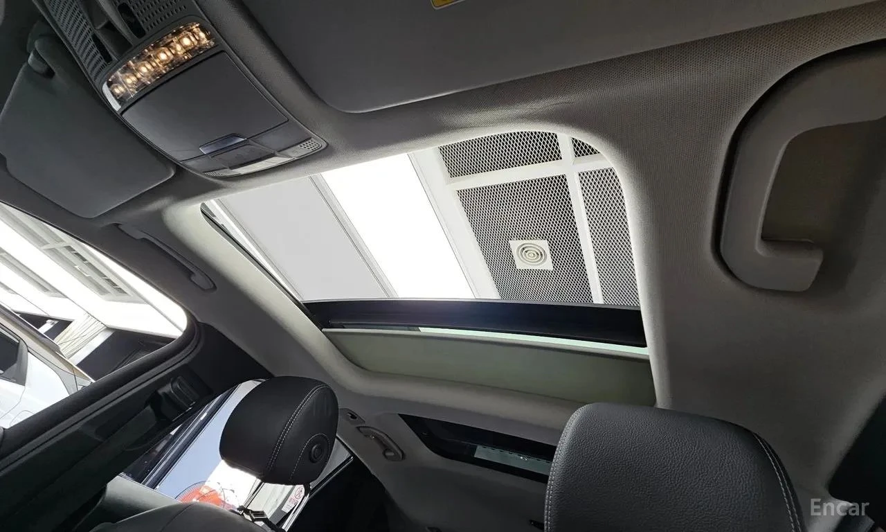 Mercedes-Benz GLC 220, снимка 16 - Автомобили и джипове - 56738491