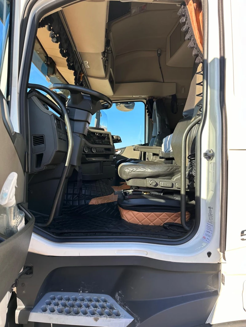 Volvo Fh 540, снимка 11 - Камиони - 52446545