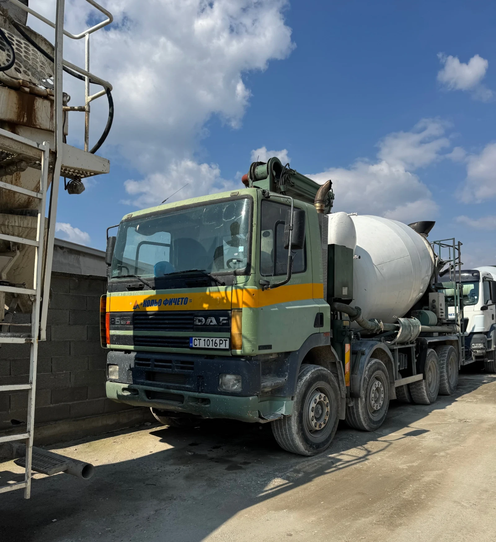 Бетон помпа DAF 85CF