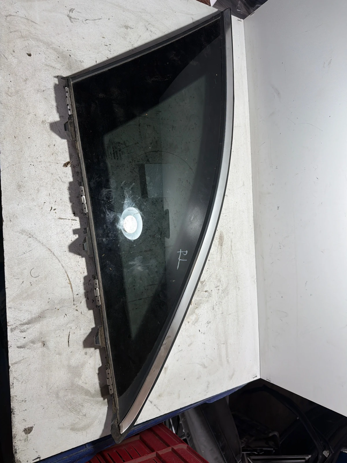 стъкло купе ляво комби 43R006723 E000255 A2056701912  Мерцедес Ц 250