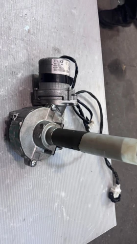        /       Toyota Auris - F800000944 / 69TMMT1656 / 4520