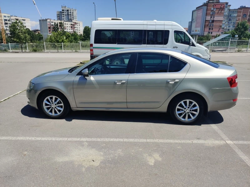 Skoda Octavia, снимка 1 - Автомобили и джипове - 47302149